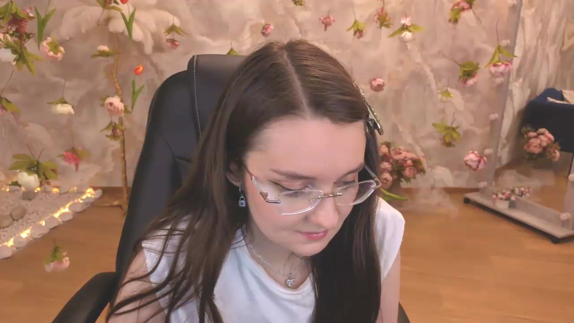 Gallery image thumbnail from Milim_Nava's myfreecams stream on, 06/30/2026, 23:29 image 12 of 20