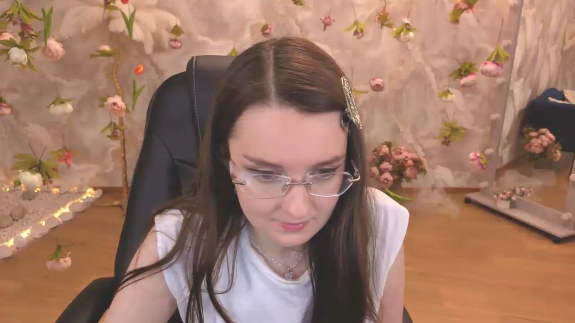Gallery image thumbnail from Milim_Nava's myfreecams stream on, 06/30/2026, 23:29 image 15 of 20