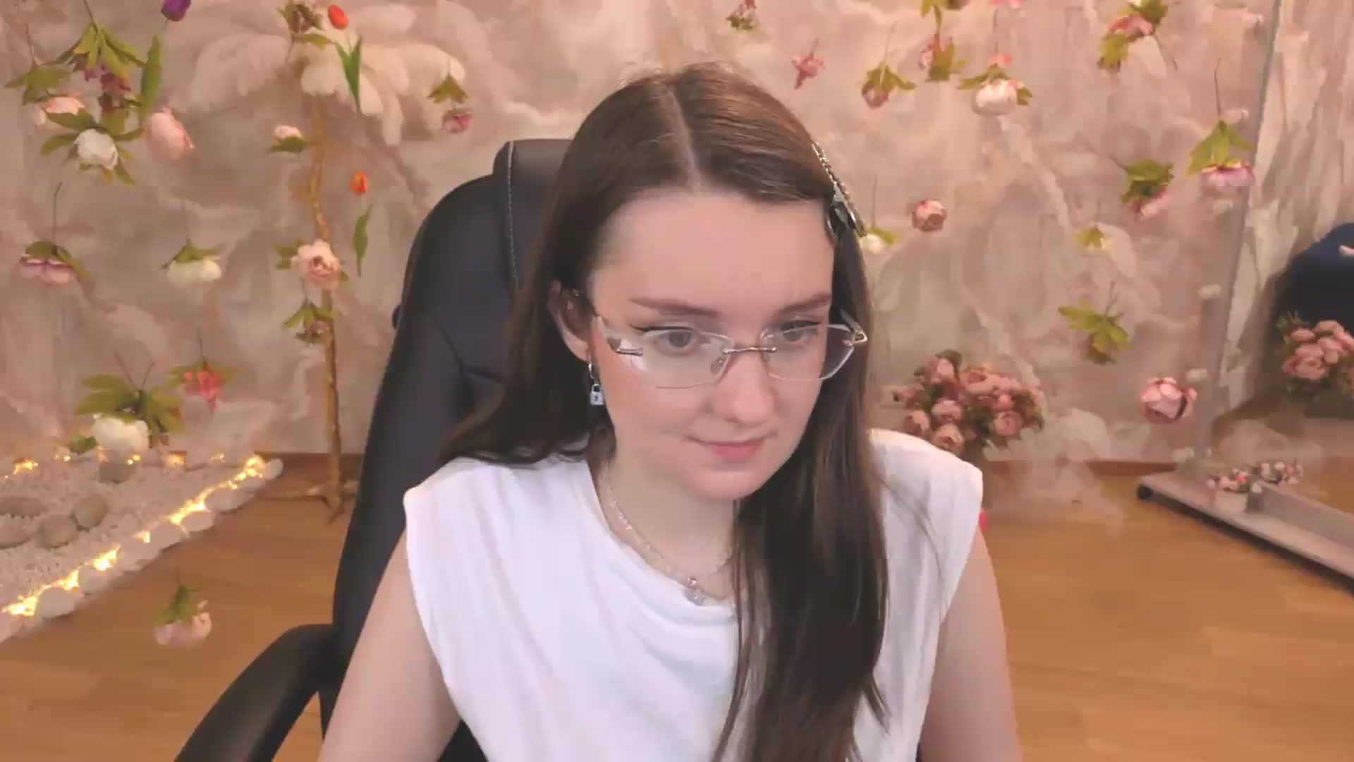 Gallery image thumbnail from Milim_Nava's myfreecams stream on, 06/30/2026, 23:29 image 1 of 20