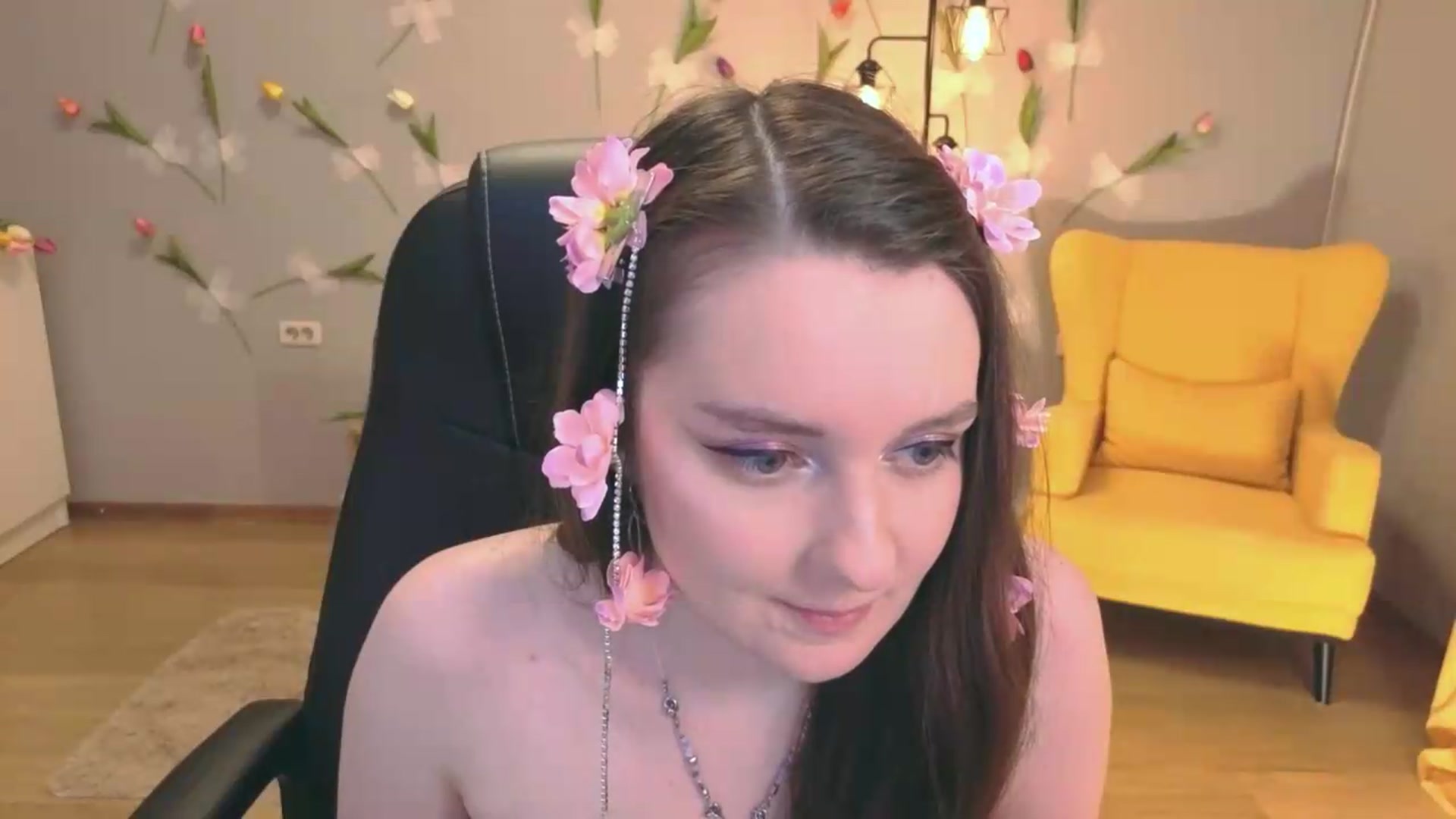 Gallery image thumbnail from Milim_Nava's myfreecams stream on, 07/16/2026, 21:12 image 3 of 20