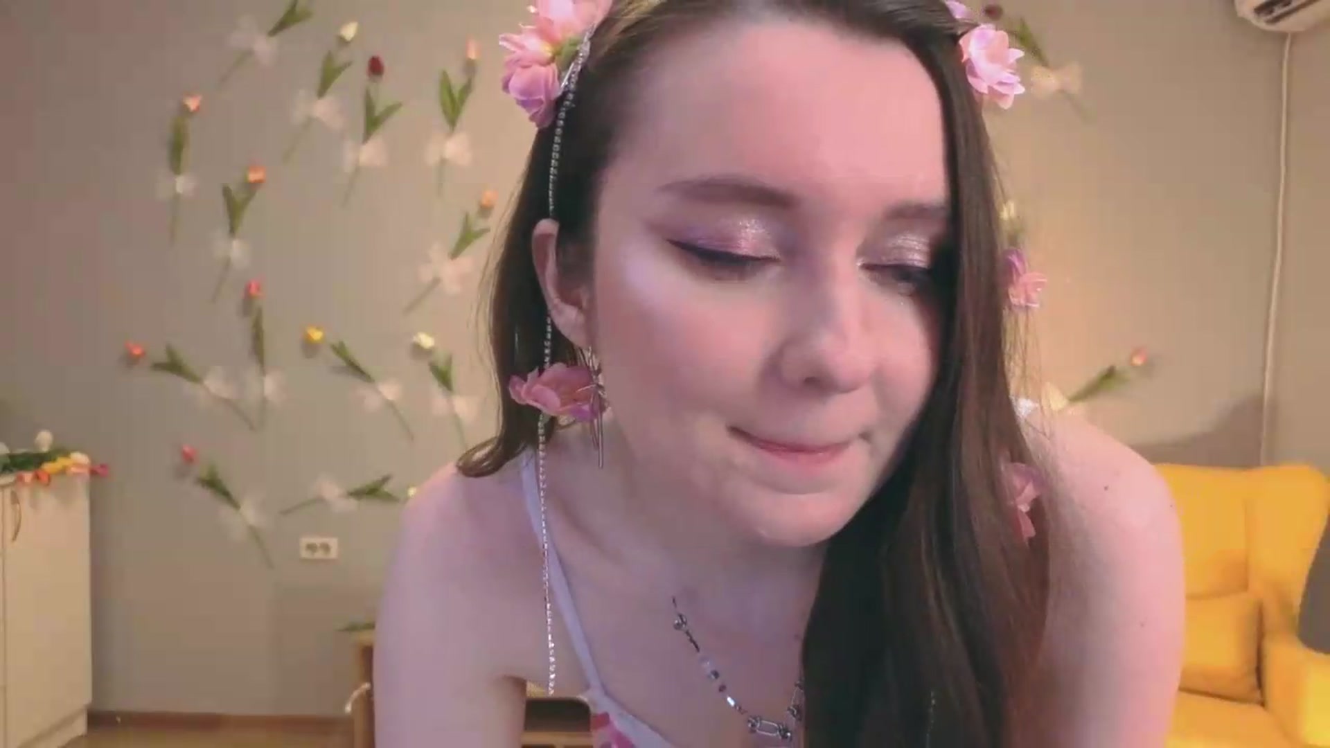 Gallery image thumbnail from Milim_Nava's myfreecams stream on, 07/17/2026, 01:03 image 6 of 20