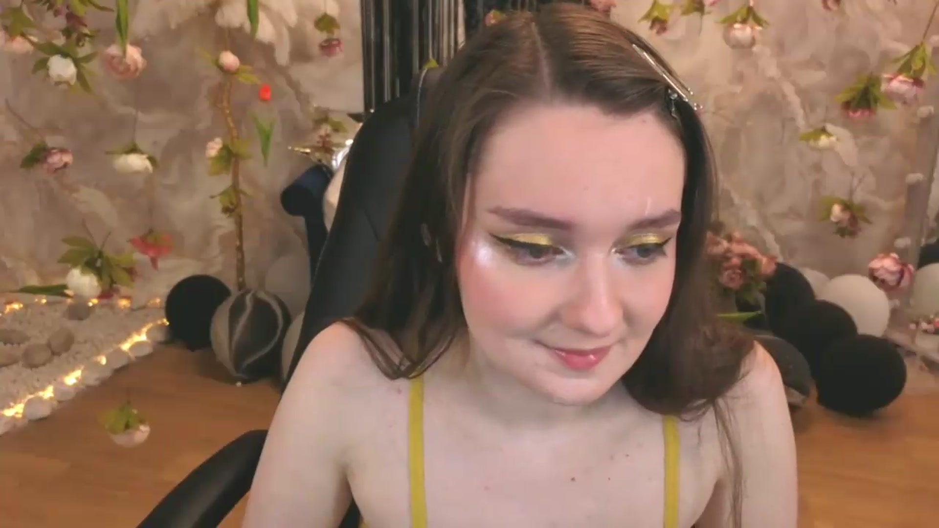 Gallery image thumbnail from Milim_Nava's myfreecams stream on, 07/17/2026, 18:40 image 6 of 20