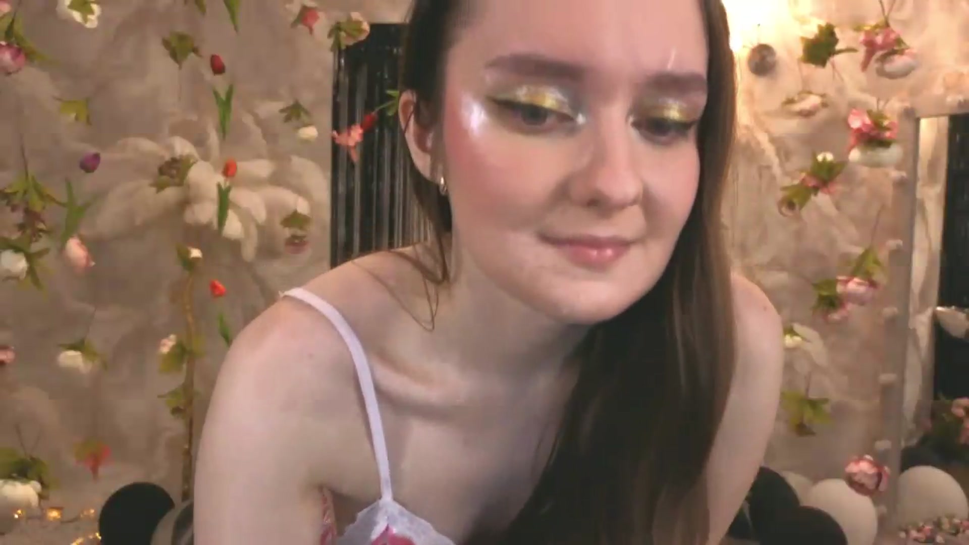 Gallery image thumbnail from Milim_Nava's myfreecams stream on, 07/17/2026, 20:45 image 14 of 20