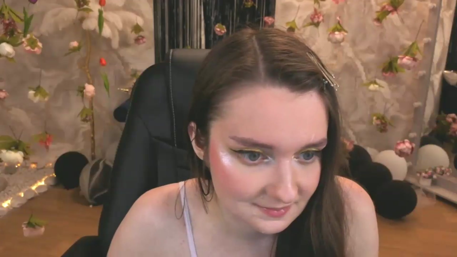 Gallery image thumbnail from Milim_Nava's myfreecams stream on, 07/17/2026, 20:45 image 15 of 20