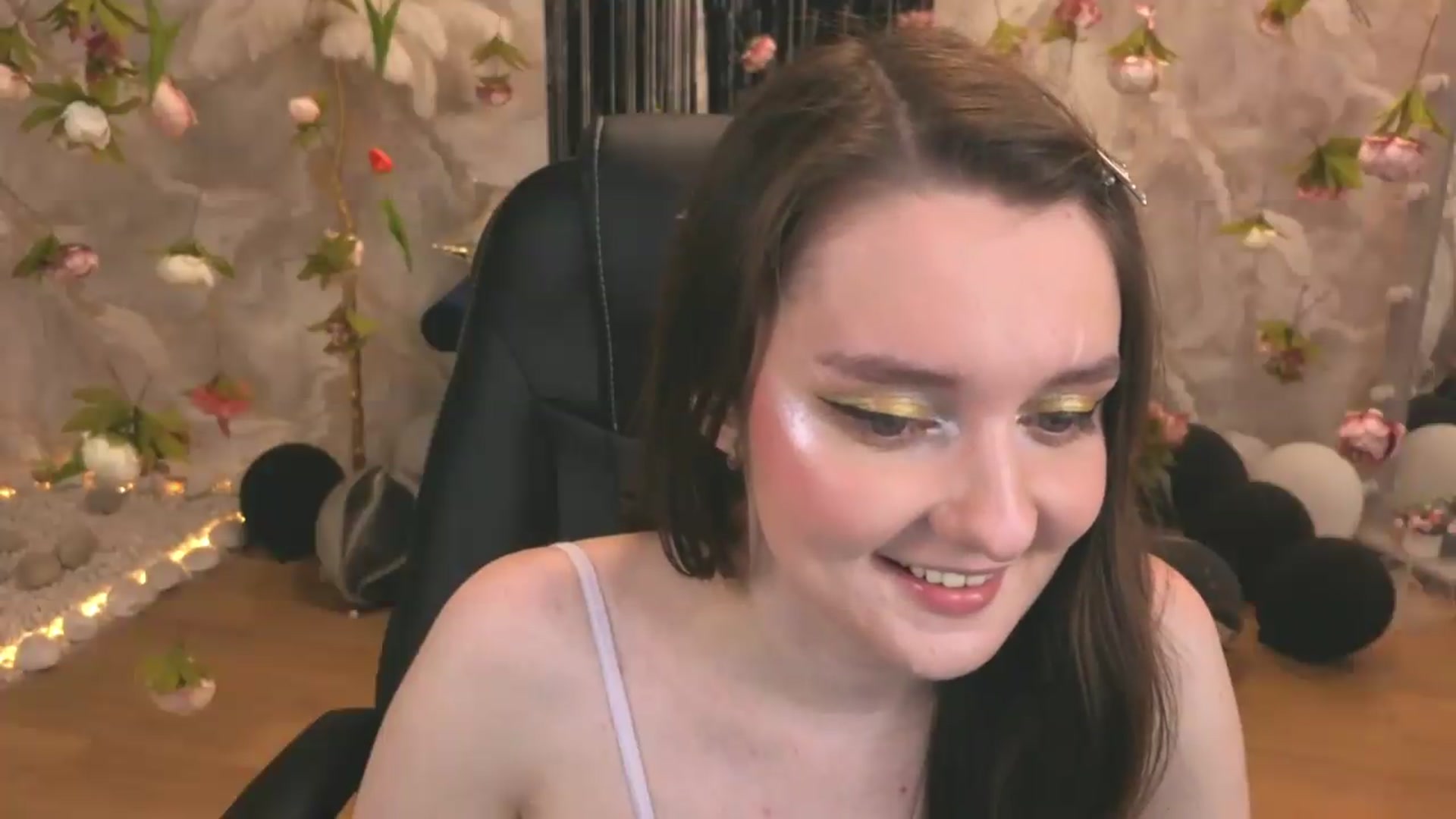 Gallery image thumbnail from Milim_Nava's myfreecams stream on, 07/17/2026, 22:48 image 12 of 20