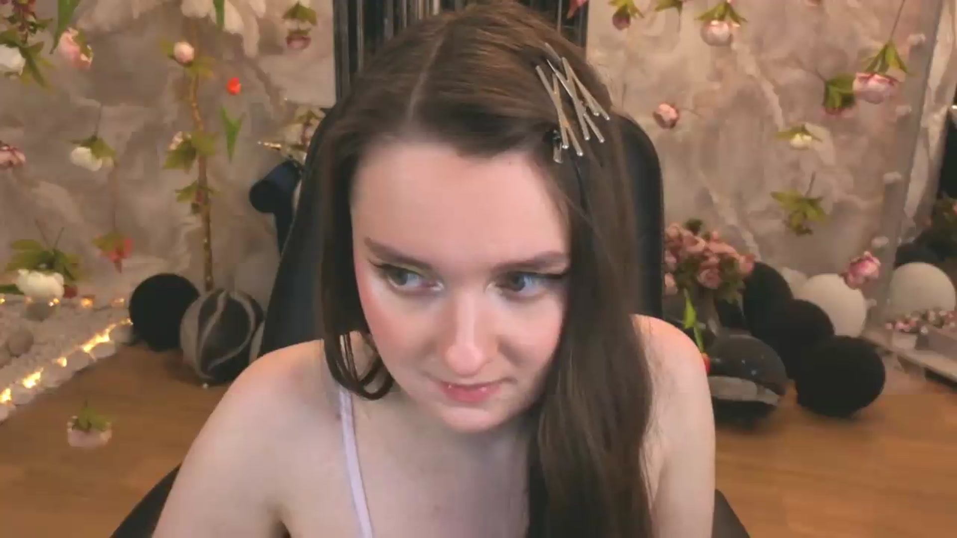 Gallery image thumbnail from Milim_Nava's myfreecams stream on, 07/18/2026, 24:00 image 10 of 20