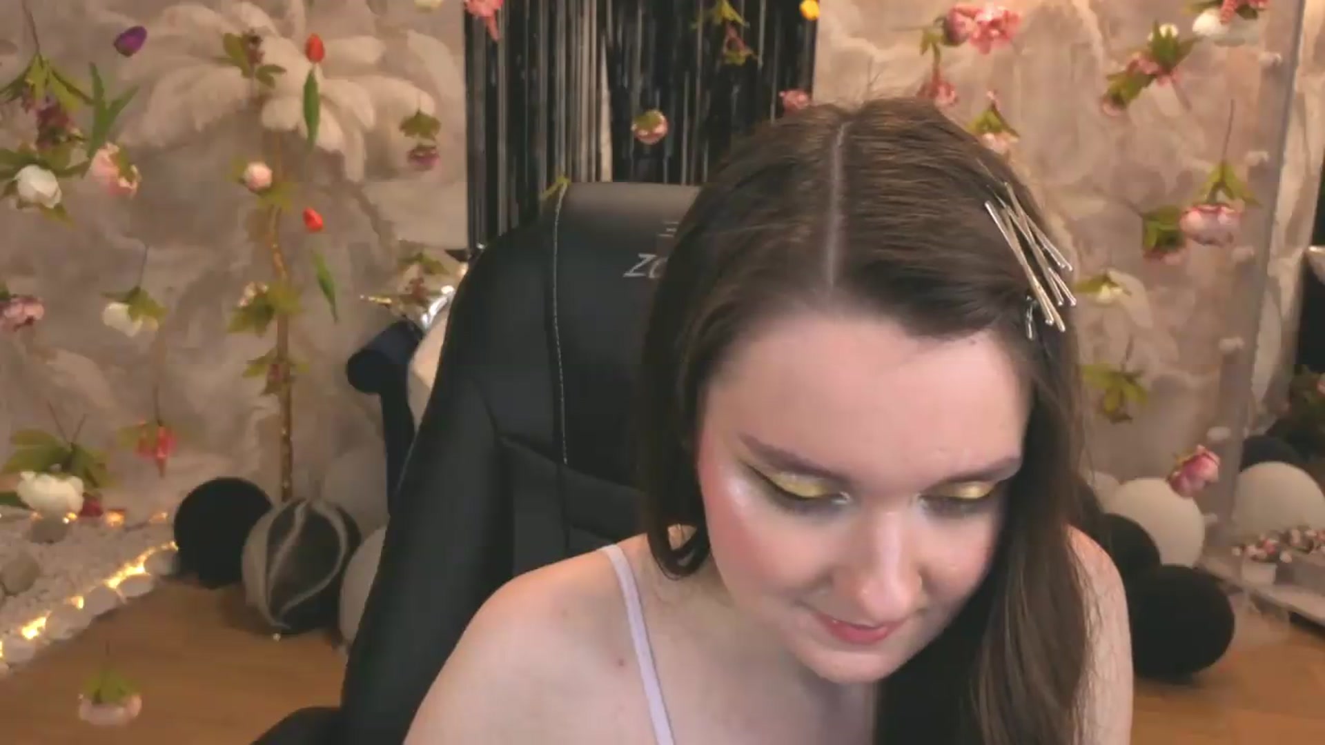 Gallery image thumbnail from Milim_Nava's myfreecams stream on, 07/18/2026, 24:00 image 5 of 20
