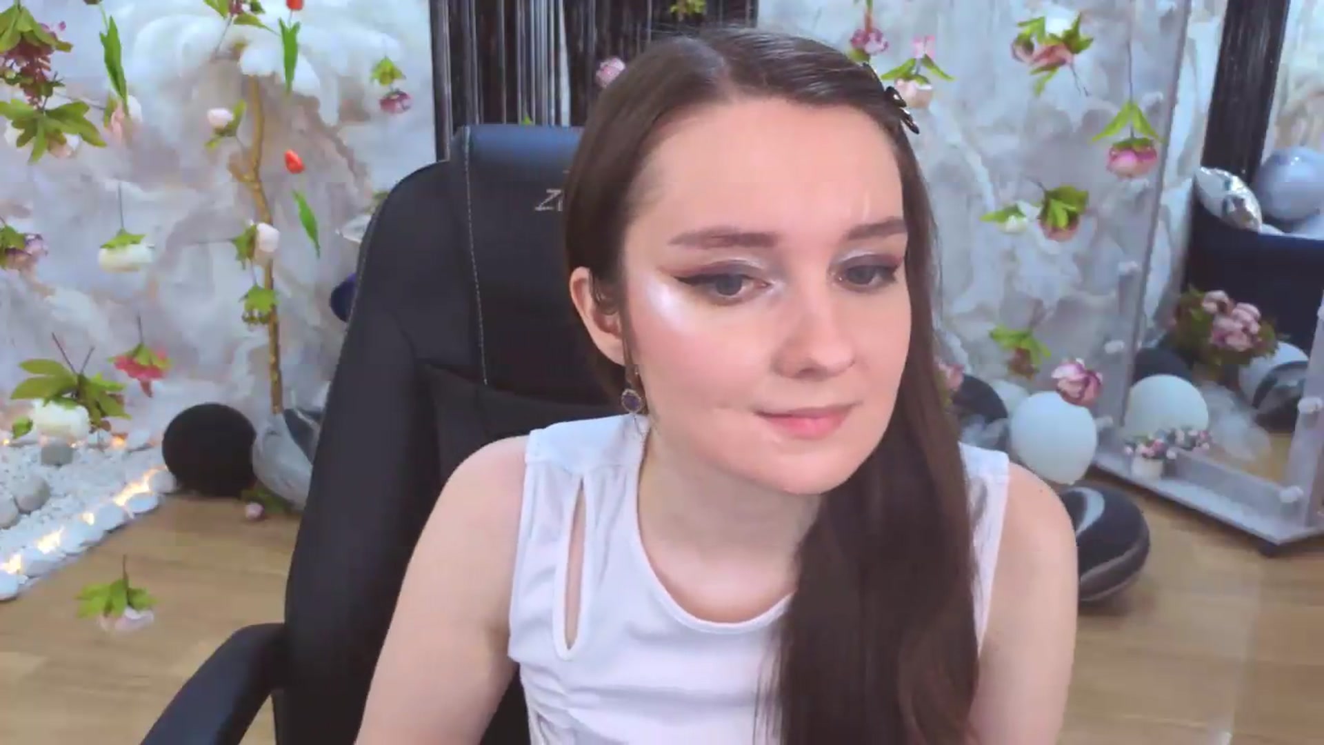 Gallery image thumbnail from Milim_Nava's myfreecams stream on, 07/19/2026, 18:53 image 7 of 20