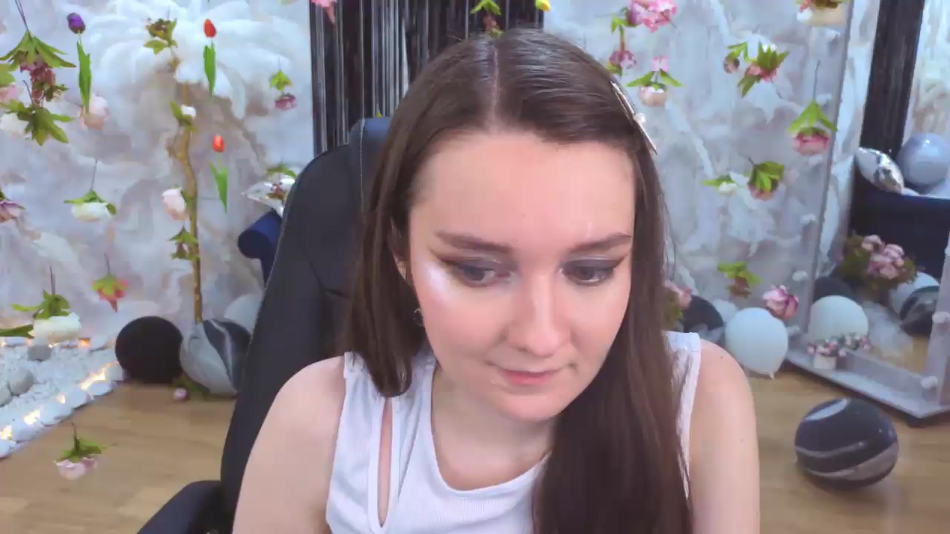 Gallery image thumbnail from Milim_Nava's myfreecams stream on, 07/19/2026, 18:53 image 13 of 20