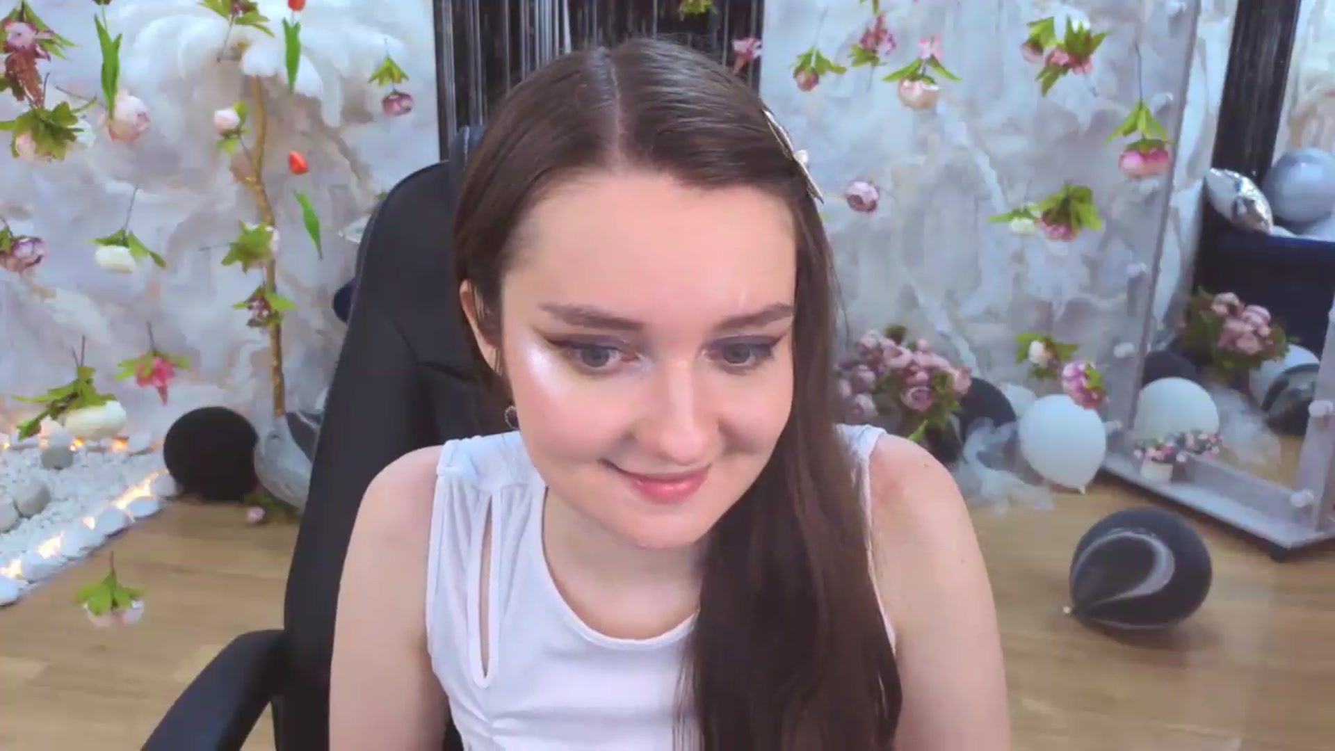 Gallery image thumbnail from Milim_Nava's myfreecams stream on, 07/19/2026, 18:53 image 9 of 20
