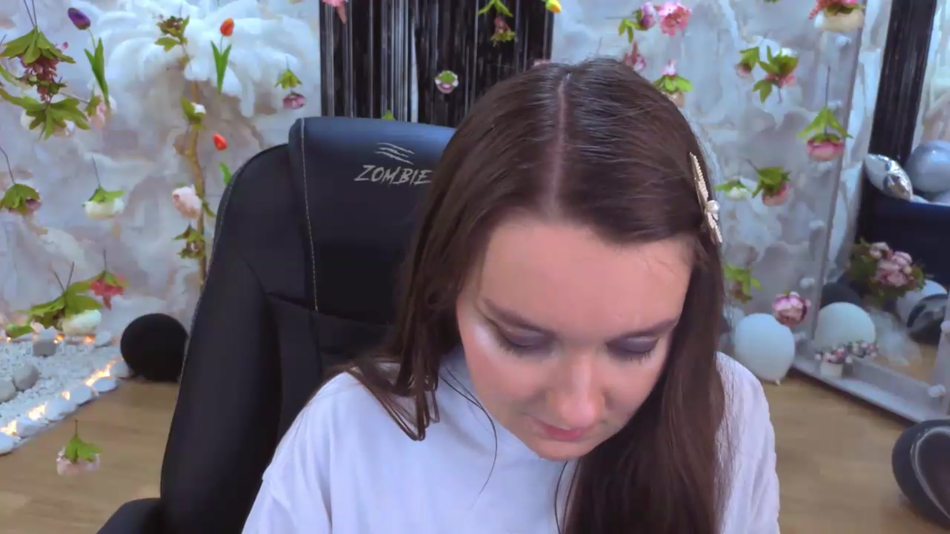 Gallery image thumbnail from Milim_Nava's myfreecams stream on, 07/19/2026, 21:31 image 15 of 20