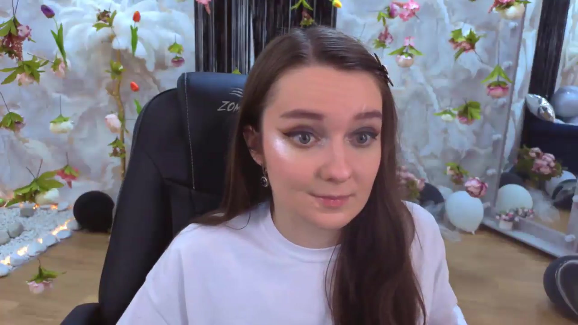 Gallery image thumbnail from Milim_Nava's myfreecams stream on, 07/19/2026, 21:31 image 16 of 20