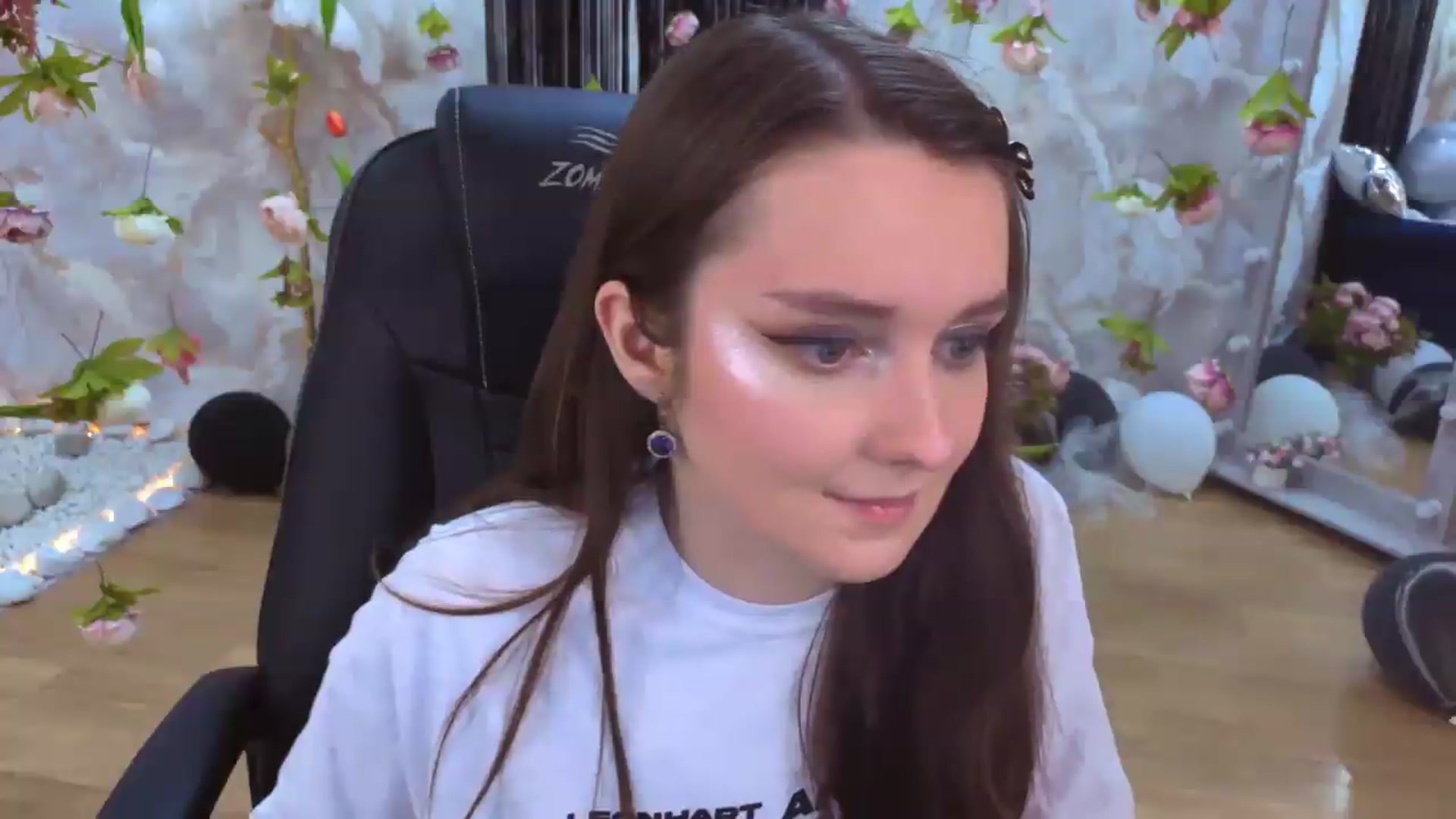 Gallery image thumbnail from Milim_Nava's myfreecams stream on, 07/19/2026, 21:31 image 19 of 20
