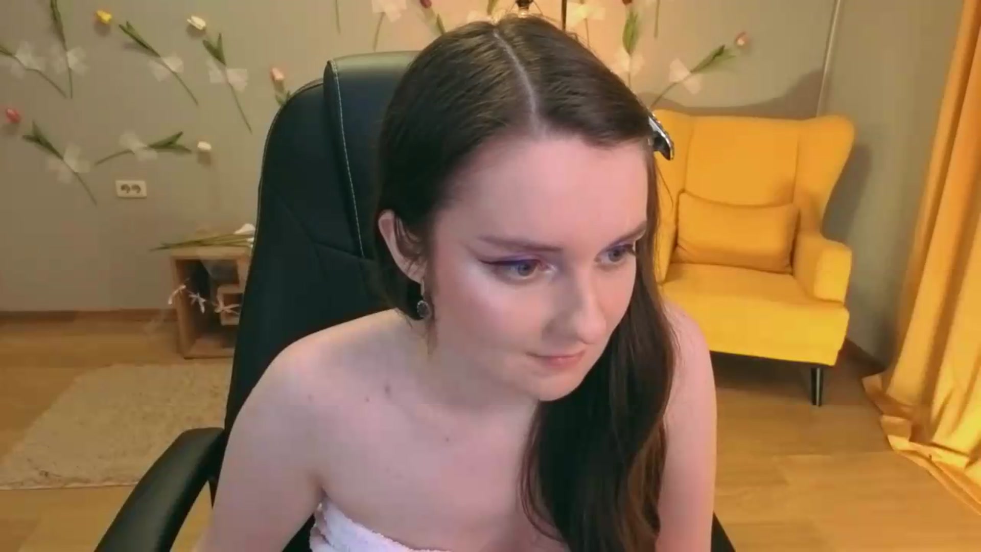 Gallery image thumbnail from Milim_Nava's myfreecams stream on, 07/21/2026, 05:32 image 5 of 20