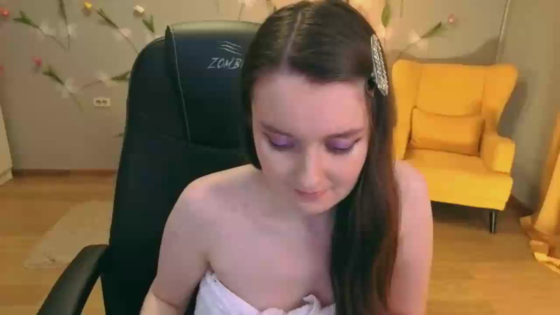Gallery image thumbnail from Milim_Nava's myfreecams stream on, 07/21/2026, 06:43 image 1 of 20