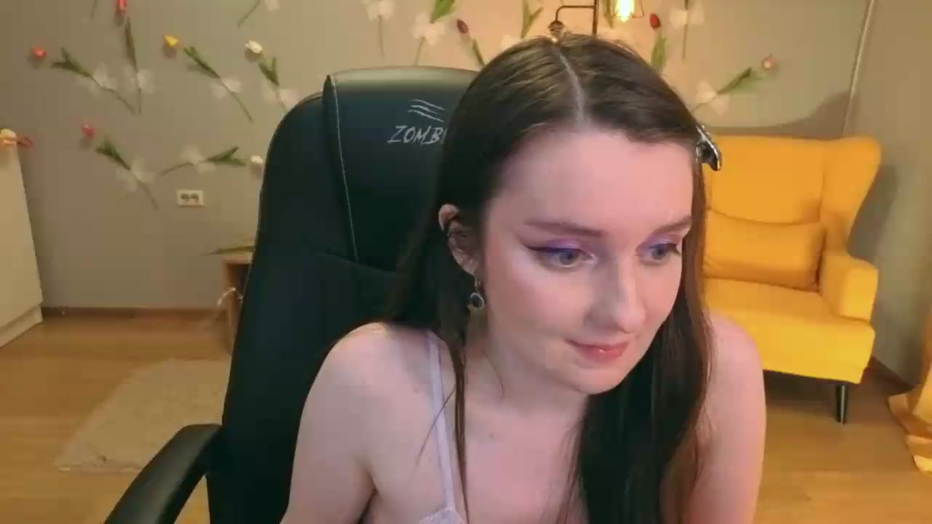 Gallery image thumbnail from Milim_Nava's myfreecams stream on, 07/21/2026, 09:55 image 7 of 20