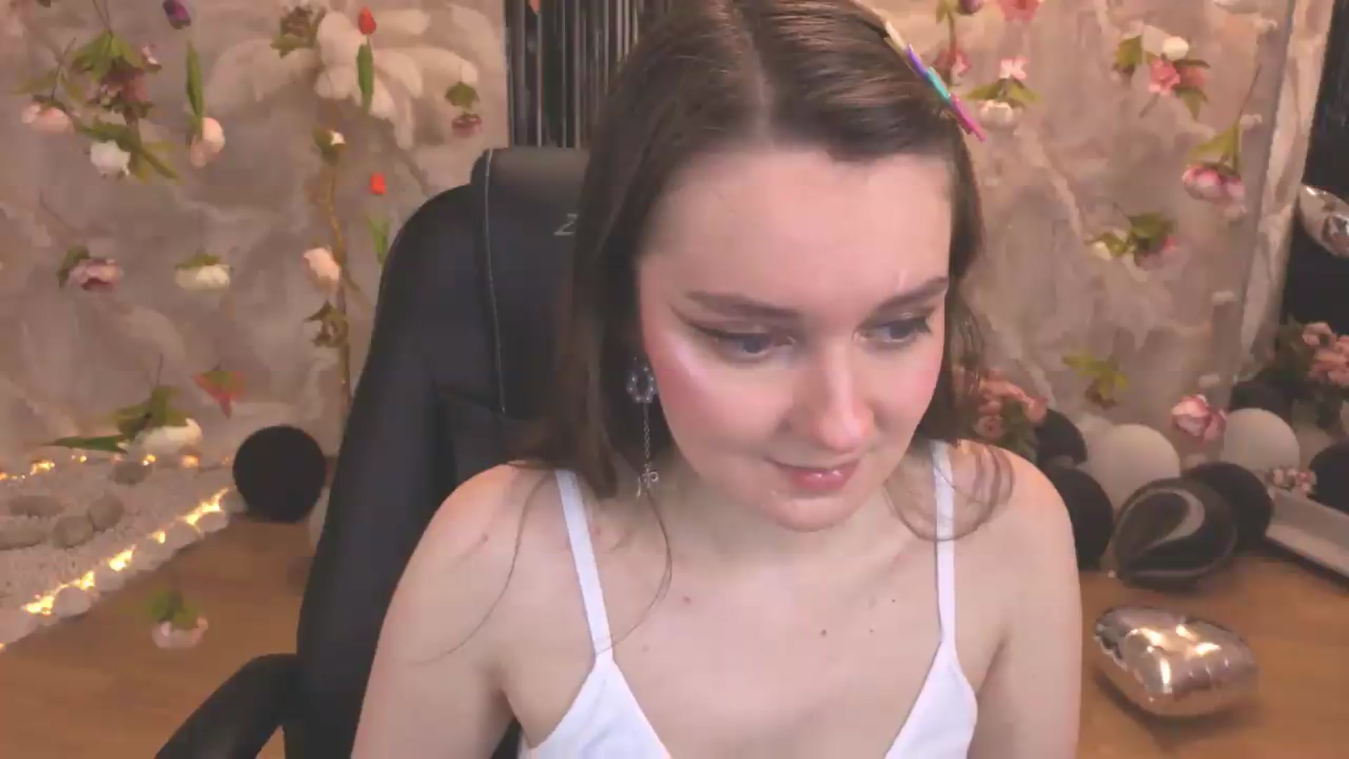 Gallery image thumbnail from Milim_Nava's myfreecams stream on, 07/23/2026, 18:27 image 5 of 20