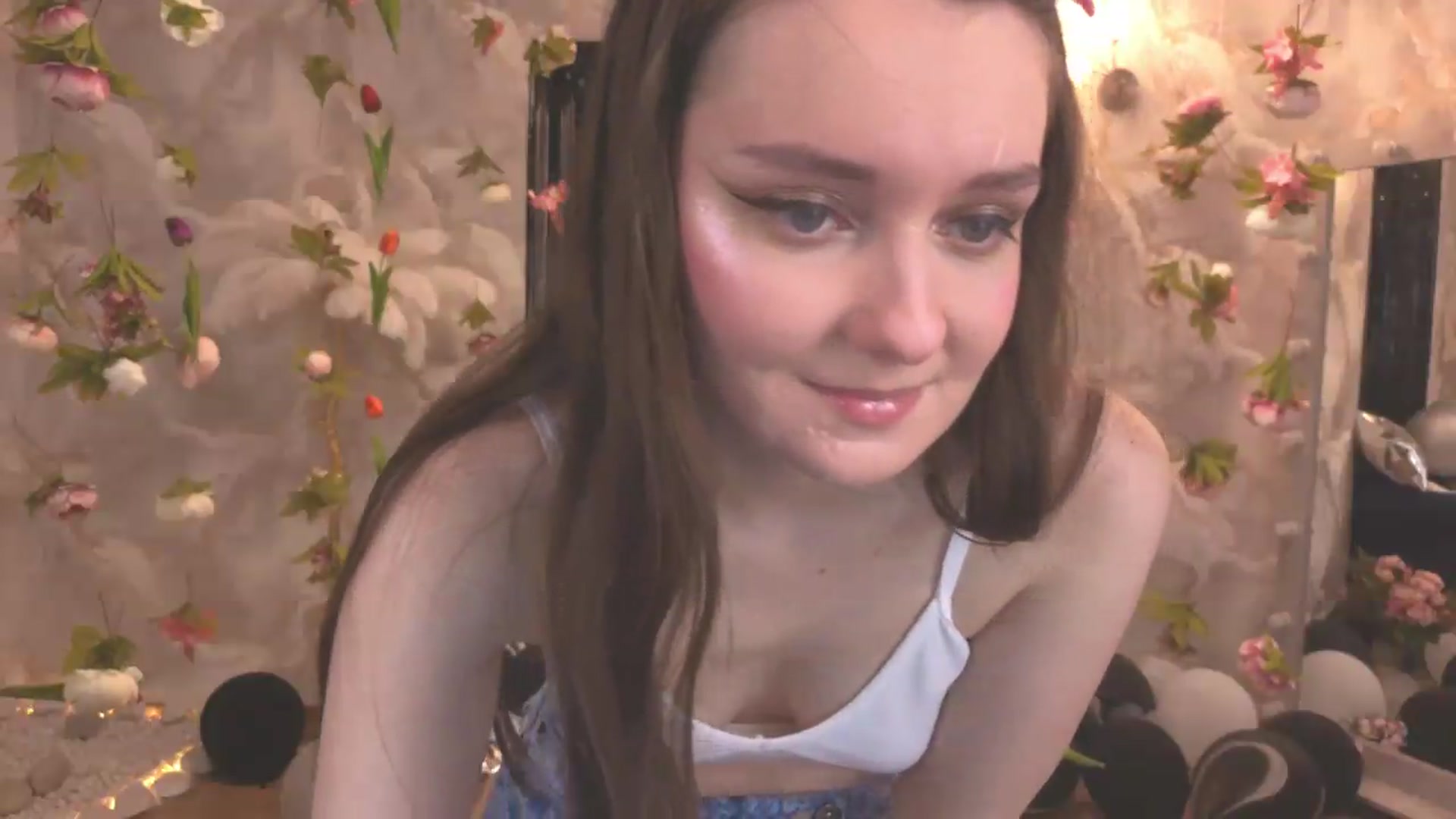 Gallery image thumbnail from Milim_Nava's myfreecams stream on, 07/23/2026, 18:27 image 13 of 20