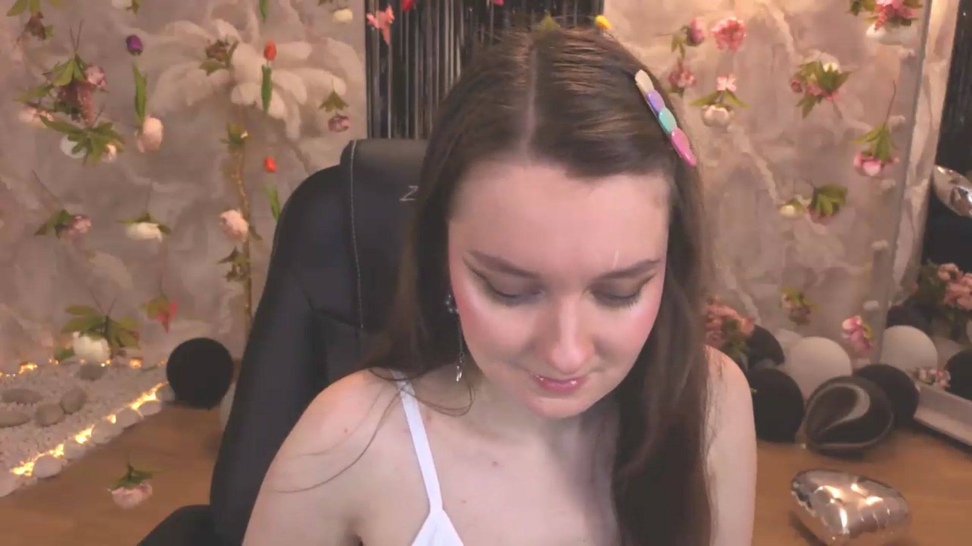 Gallery image thumbnail from Milim_Nava's myfreecams stream on, 07/23/2026, 18:27 image 4 of 20