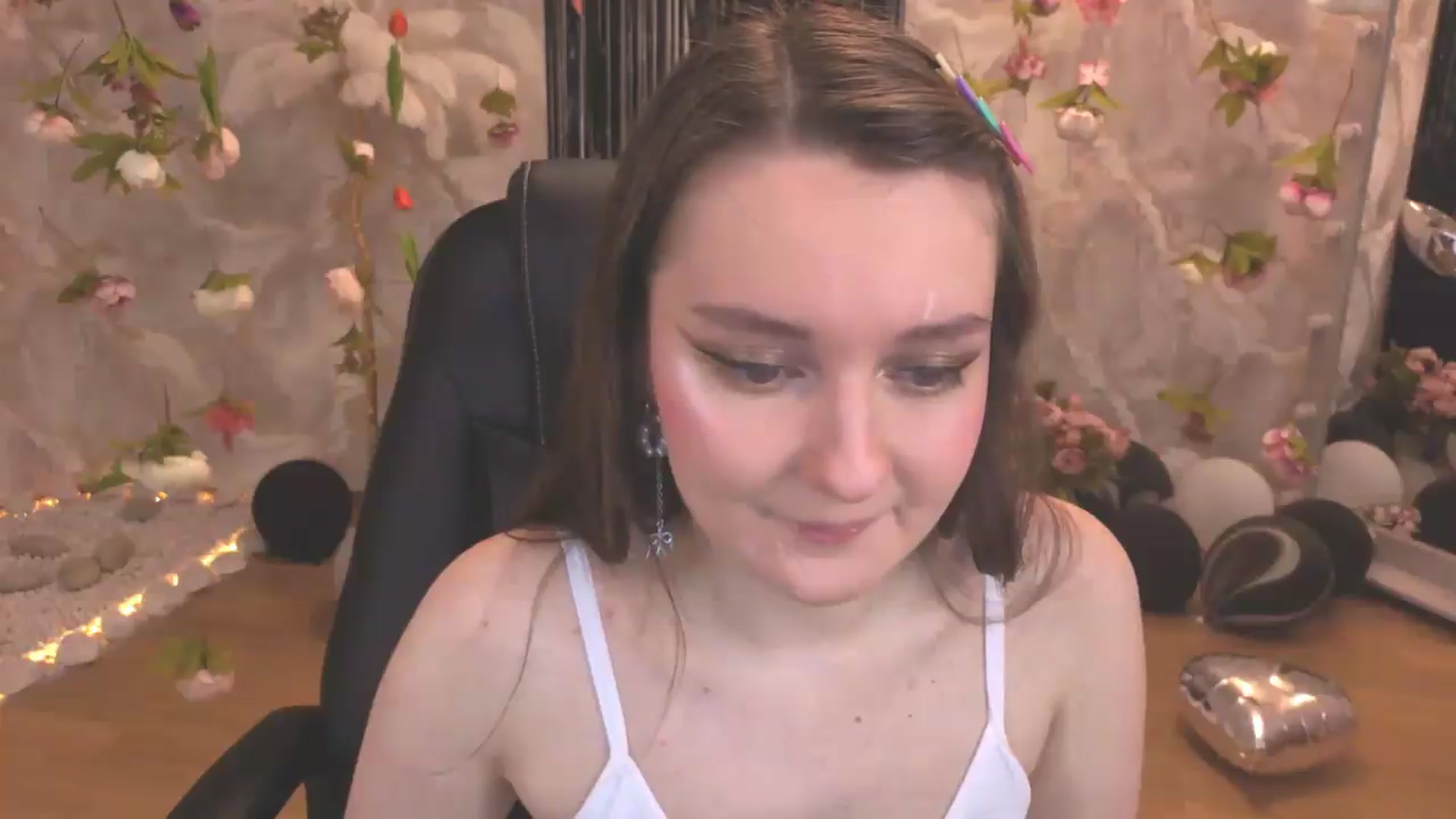 Gallery image thumbnail from Milim_Nava's myfreecams stream on, 07/23/2026, 18:27 image 6 of 20