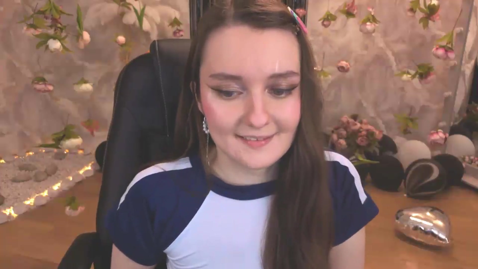 Gallery image thumbnail from Milim_Nava's myfreecams stream on, 07/23/2026, 21:35 image 16 of 20