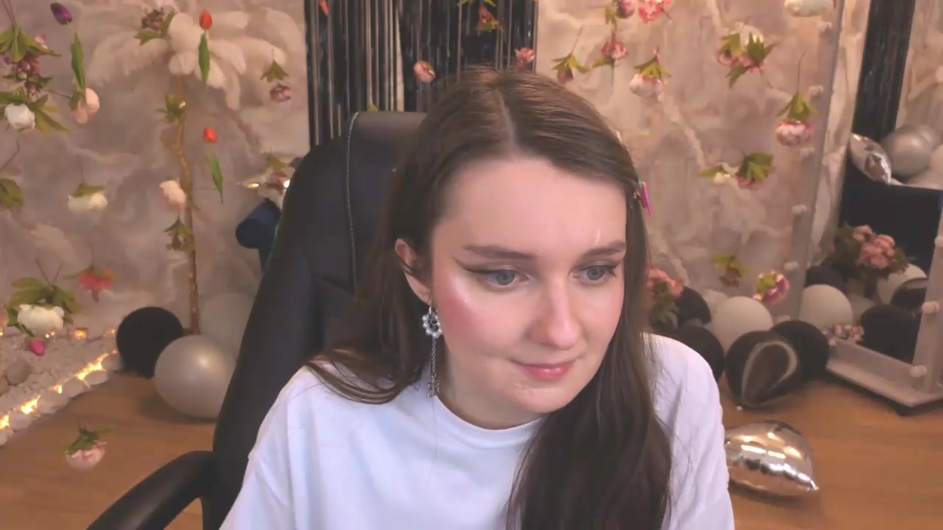 Gallery image thumbnail from Milim_Nava's myfreecams stream on, 07/24/2026, 03:54 image 12 of 20