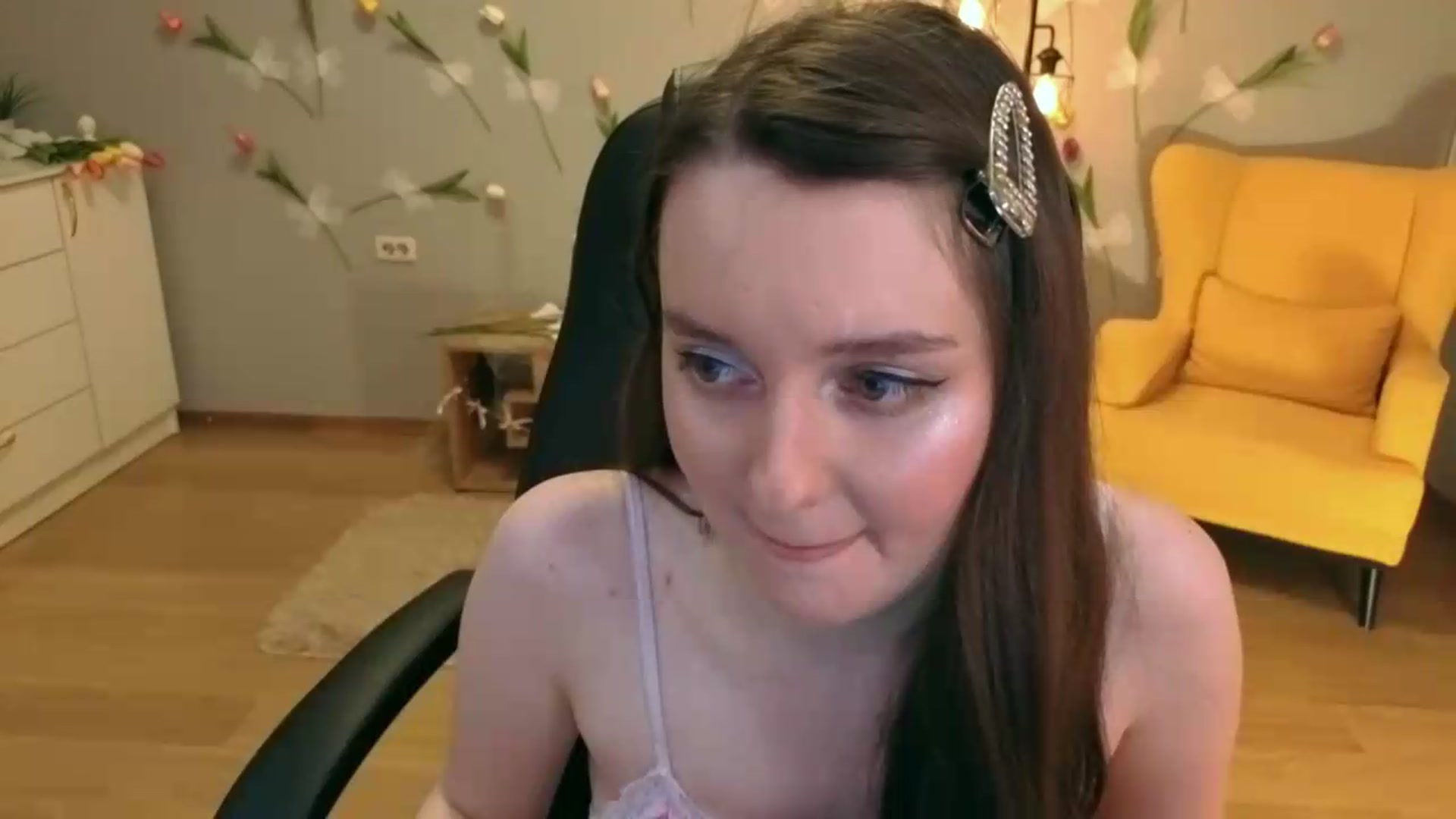 Gallery image thumbnail from Milim_Nava's myfreecams stream on, 07/26/2026, 20:00 image 18 of 20