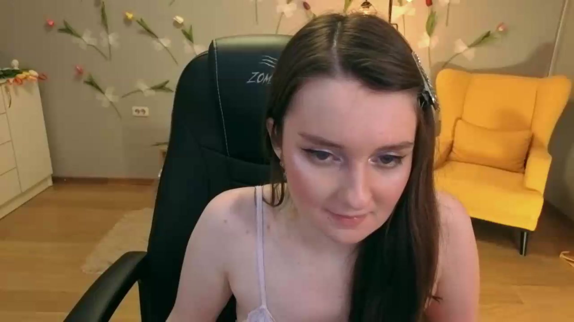 Gallery image thumbnail from Milim_Nava's myfreecams stream on, 07/26/2026, 23:46 image 4 of 20