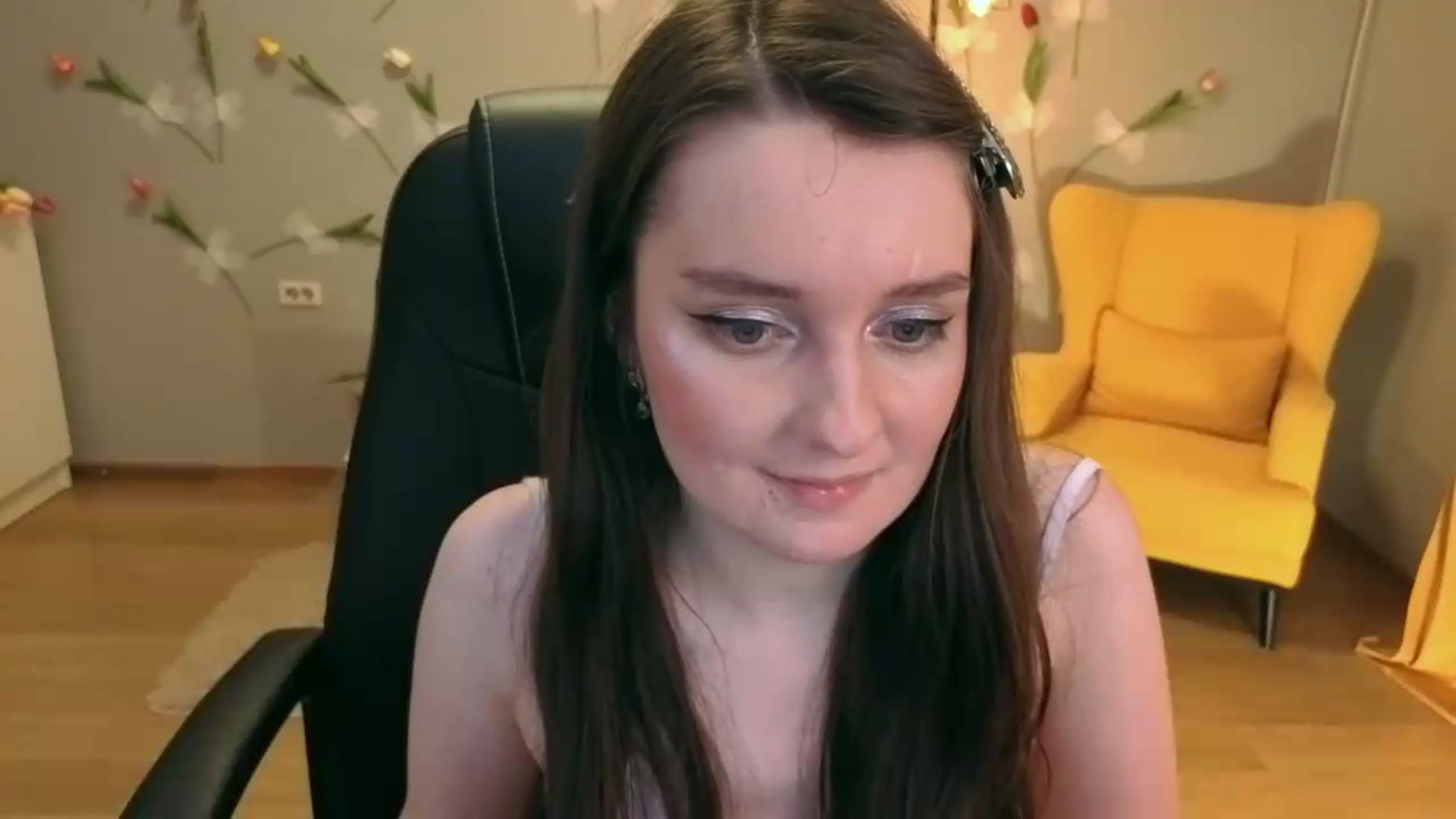 Gallery image thumbnail from Milim_Nava's myfreecams stream on, 07/27/2026, 01:11 image 8 of 20