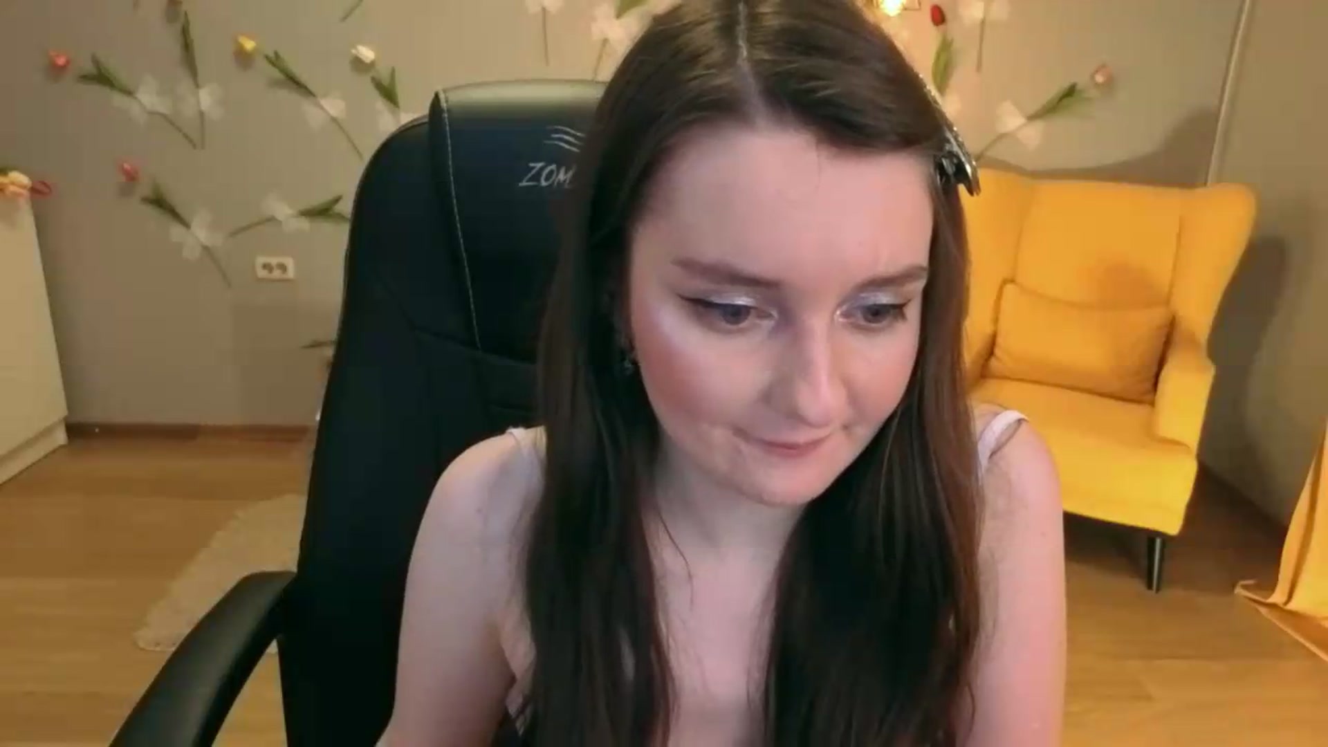 Gallery image thumbnail from Milim_Nava's myfreecams stream on, 07/27/2026, 01:11 image 9 of 20