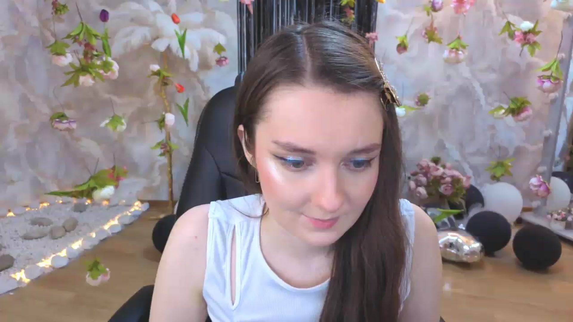 Gallery image thumbnail from Milim_Nava's myfreecams stream on, 07/28/2026, 19:27 image 15 of 20