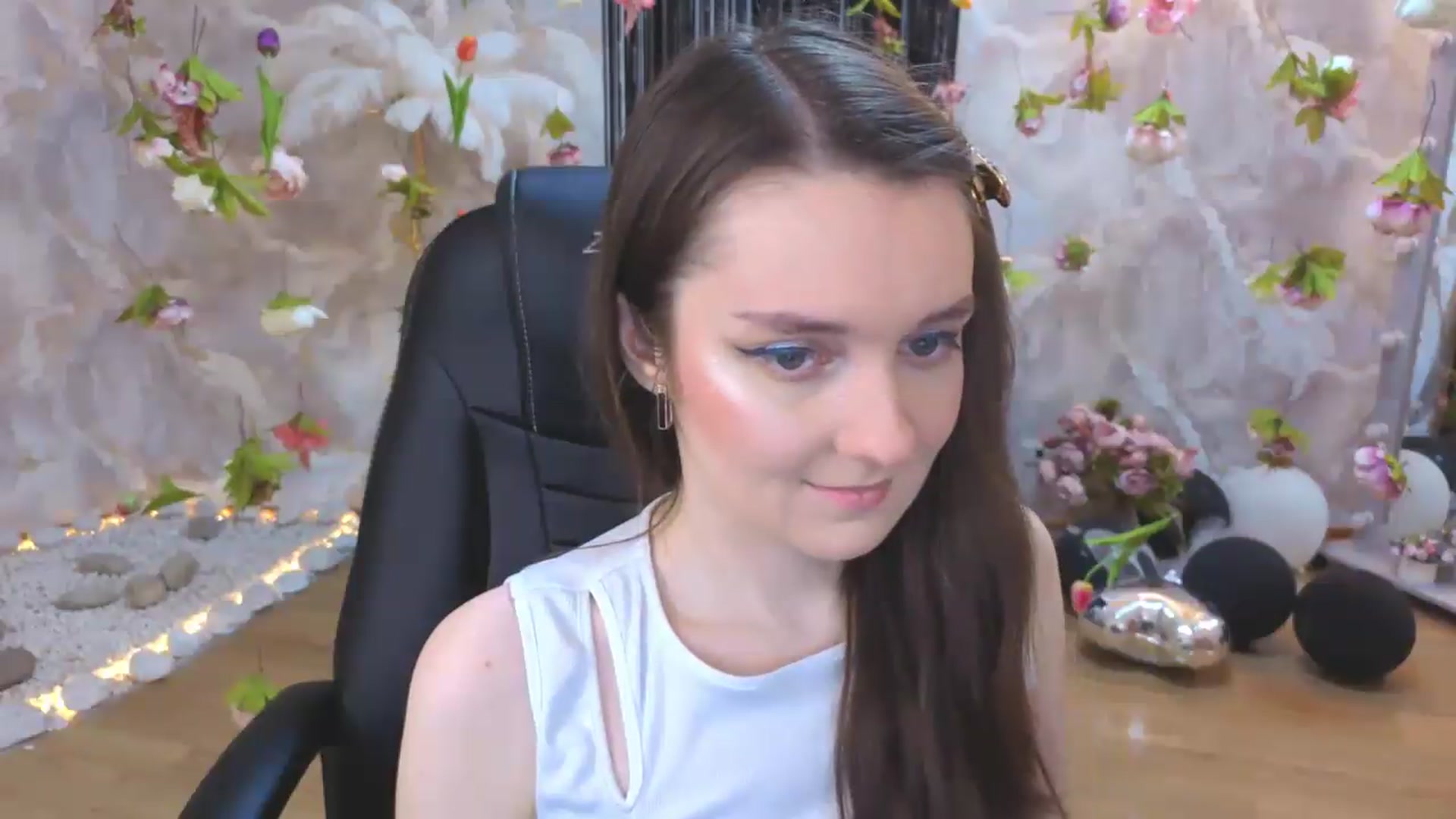 Gallery image thumbnail from Milim_Nava's myfreecams stream on, 07/28/2026, 19:27 image 20 of 20