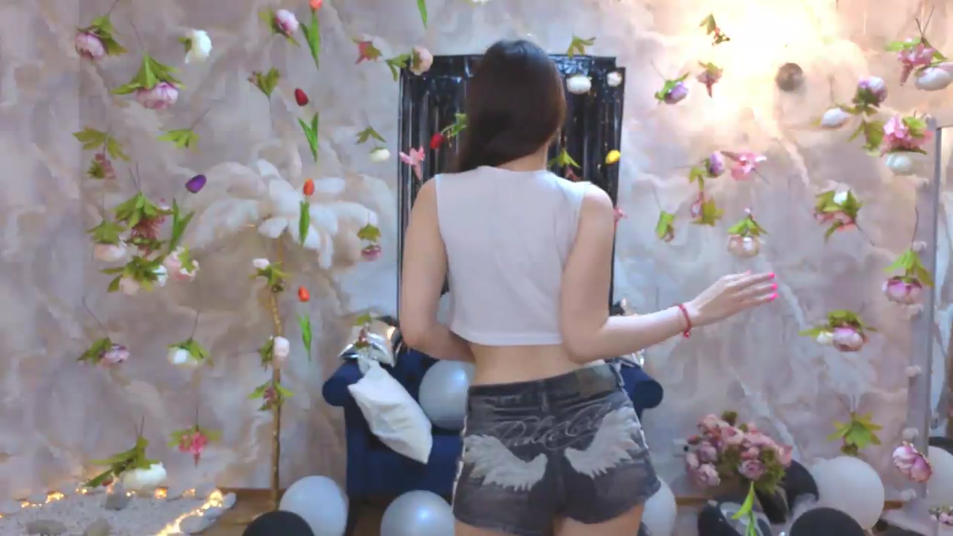 Gallery image thumbnail from Milim_Nava's myfreecams stream on, 07/28/2026, 19:27 image 11 of 20