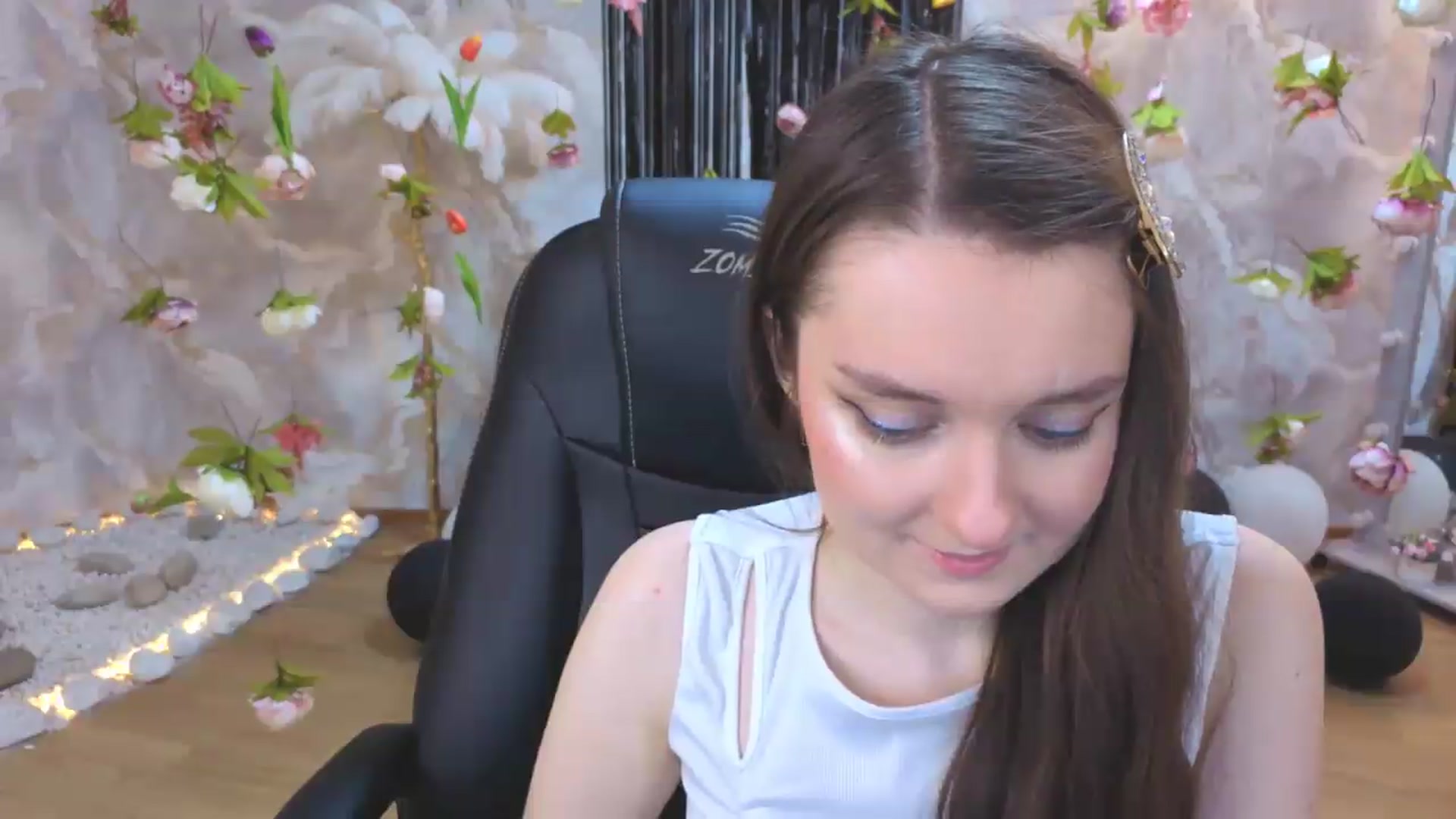 Gallery image thumbnail from Milim_Nava's myfreecams stream on, 07/28/2026, 19:27 image 18 of 20