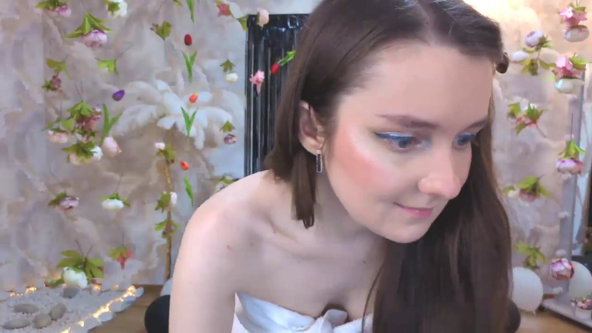 Gallery image thumbnail from Milim_Nava's myfreecams stream on, 07/28/2026, 23:17 image 13 of 20