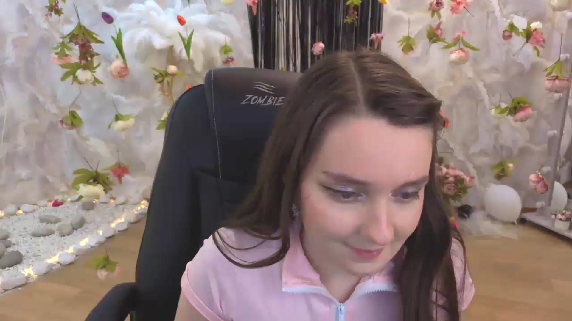 Gallery image thumbnail from Milim_Nava's myfreecams stream on, 08/06/2026, 13:14 image 10 of 20
