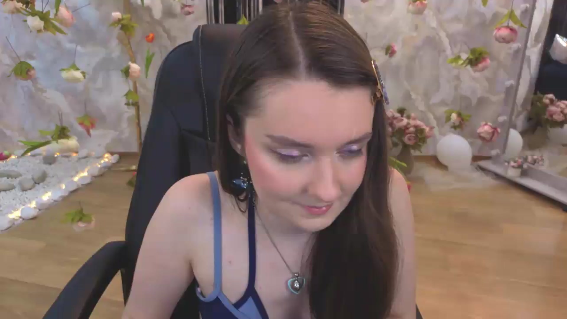 Gallery image thumbnail from Milim_Nava's myfreecams stream on, 08/08/2026, 20:31 image 6 of 20
