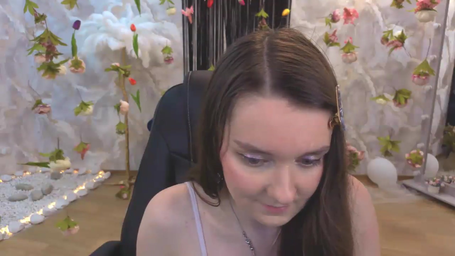 Gallery image thumbnail from Milim_Nava's myfreecams stream on, 08/08/2026, 22:56 image 17 of 20