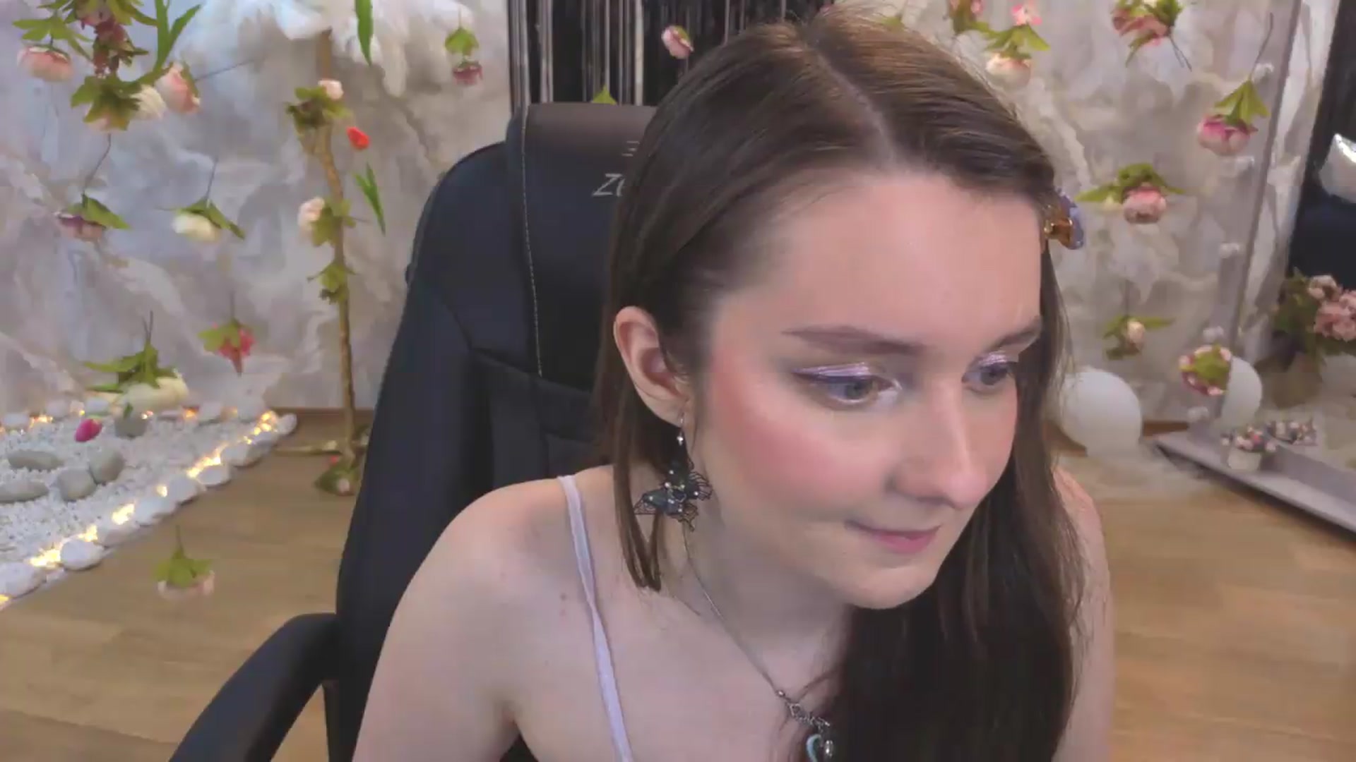 Gallery image thumbnail from Milim_Nava's myfreecams stream on, 08/09/2026, 24:03 image 12 of 20