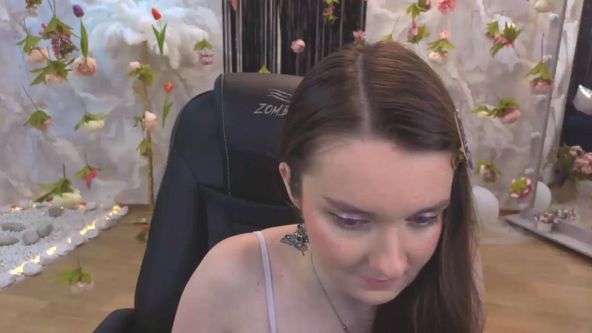 Gallery image thumbnail from Milim_Nava's myfreecams stream on, 08/09/2026, 24:03 image 15 of 20