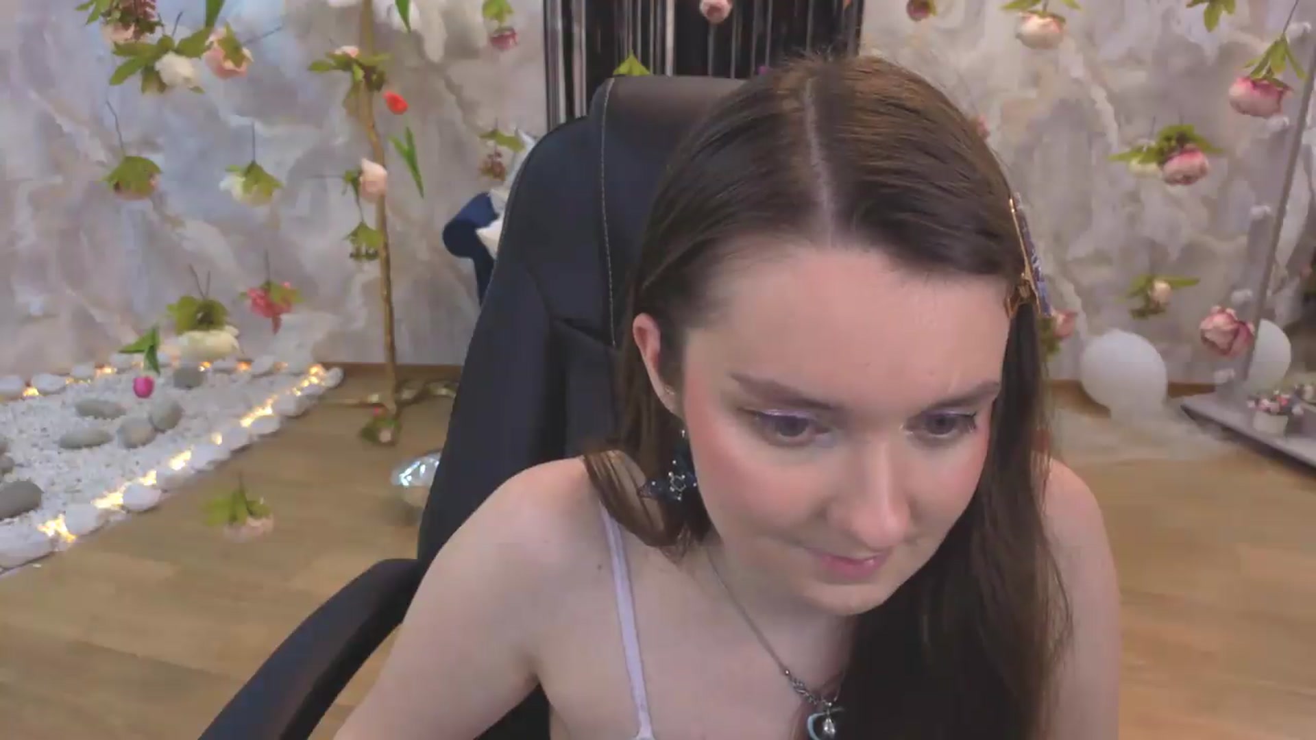 Gallery image thumbnail from Milim_Nava's myfreecams stream on, 08/09/2026, 24:47 image 12 of 20