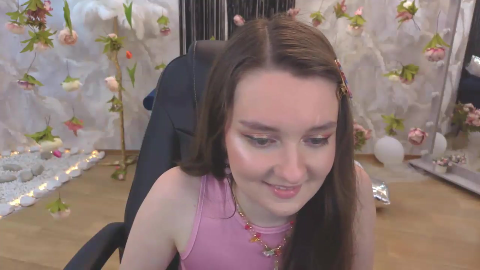 Gallery image thumbnail from Milim_Nava's myfreecams stream on, 08/10/2026, 23:41 image 18 of 20