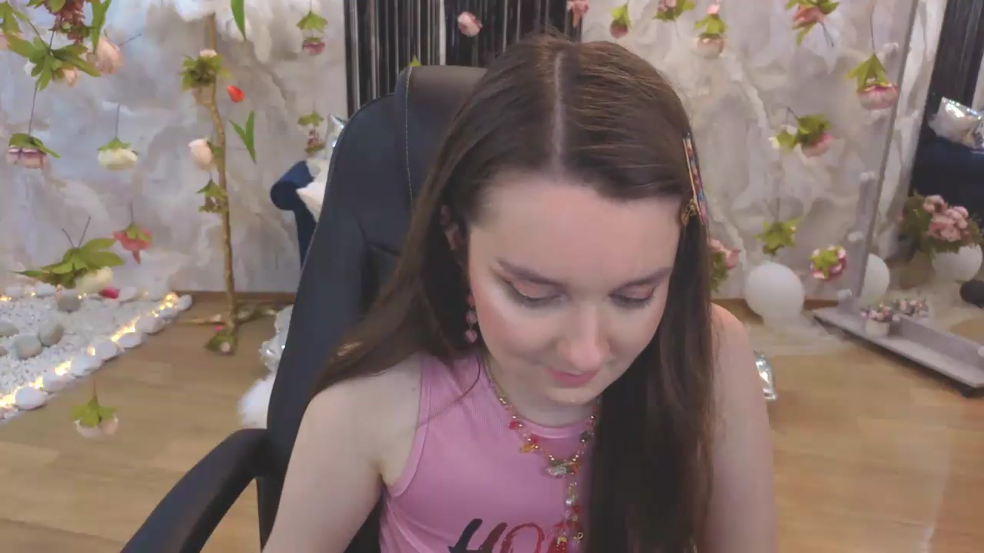 Gallery image thumbnail from Milim_Nava's myfreecams stream on, 08/10/2026, 23:41 image 9 of 20