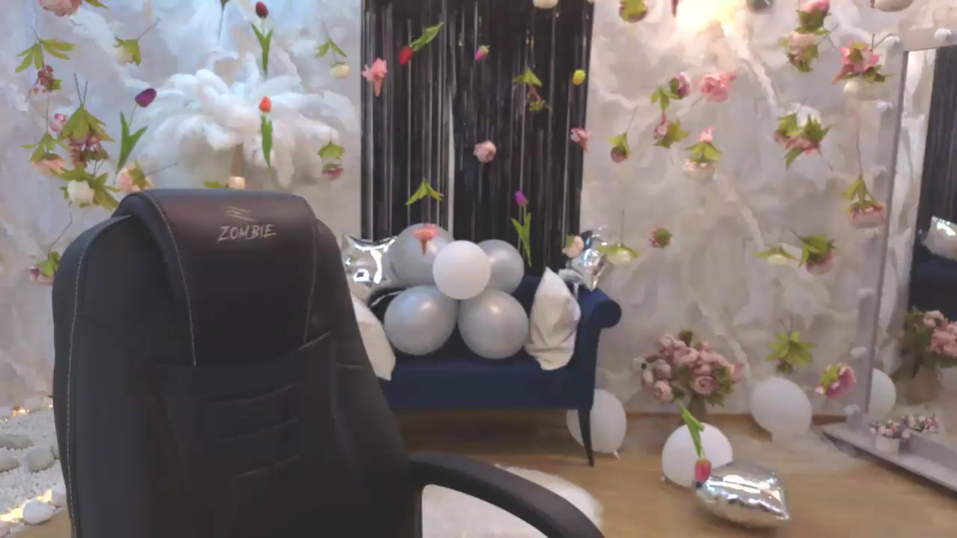 Gallery image thumbnail from Milim_Nava's myfreecams stream on, 08/10/2026, 23:41 image 12 of 20