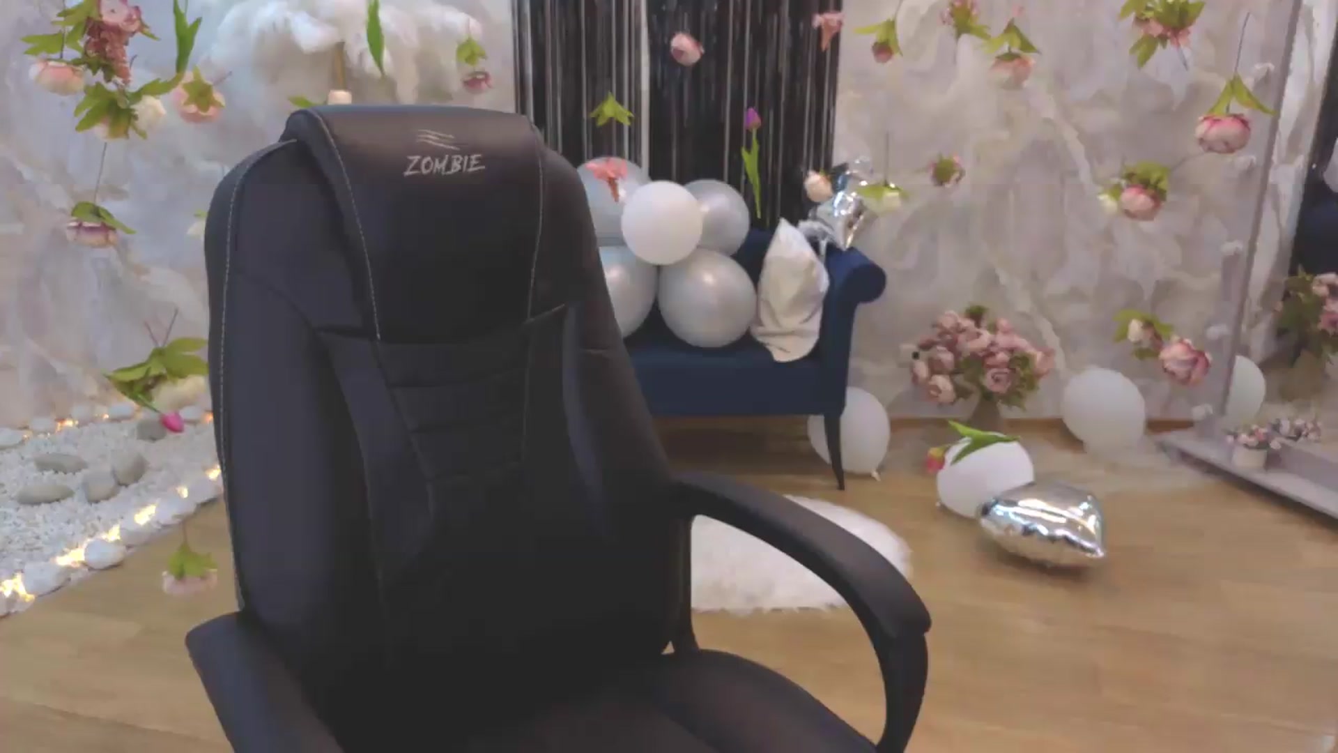 Gallery image thumbnail from Milim_Nava's myfreecams stream on, 08/11/2026, 02:08 image 14 of 20