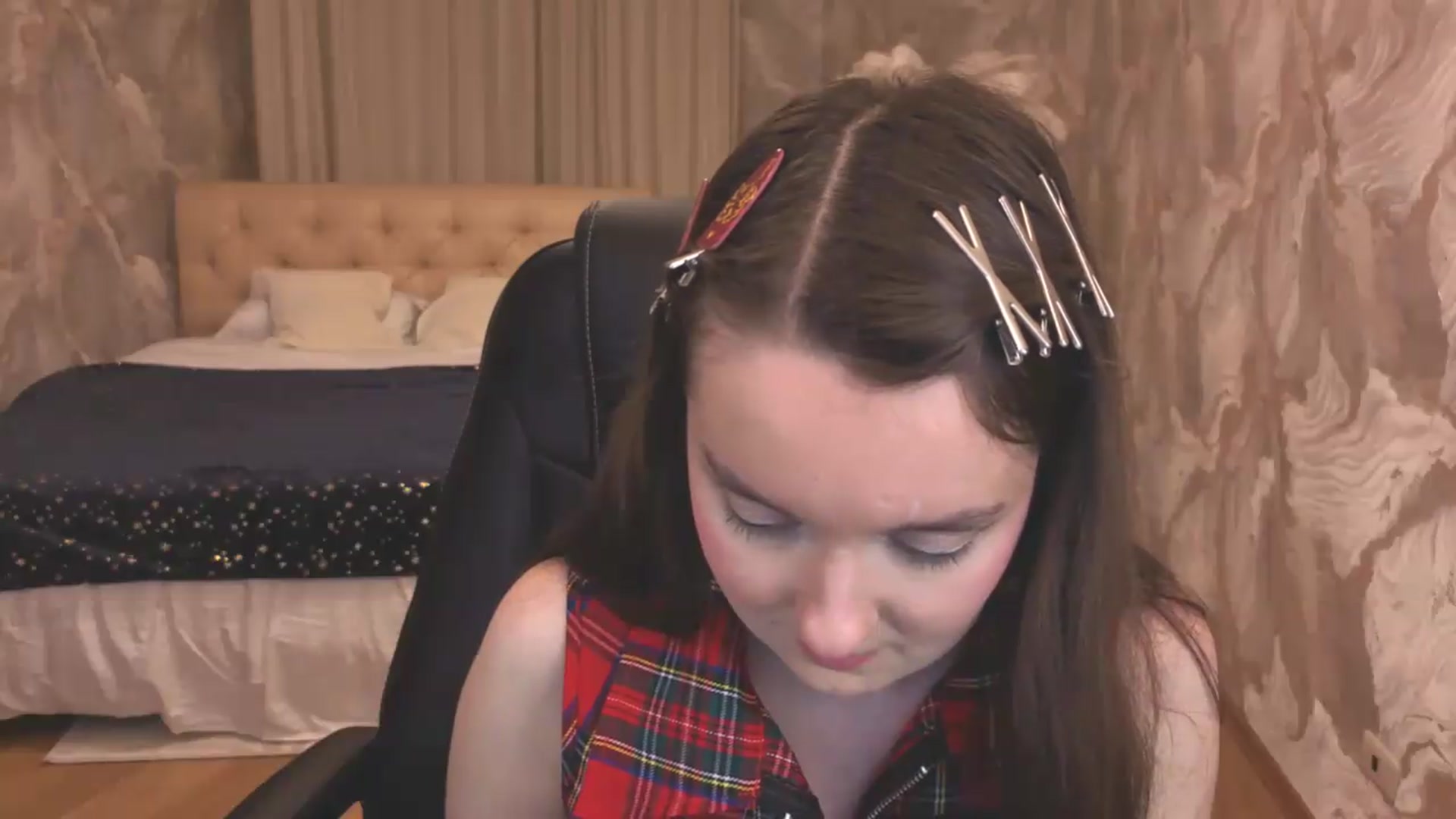 Gallery image thumbnail from Milim_Nava's myfreecams stream on, 09/06/2026, 18:37 image 7 of 20
