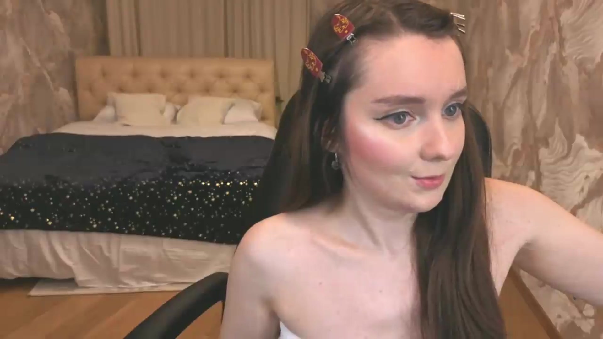 Gallery image thumbnail from Milim_Nava's myfreecams stream on, 09/06/2026, 21:47 image 5 of 20