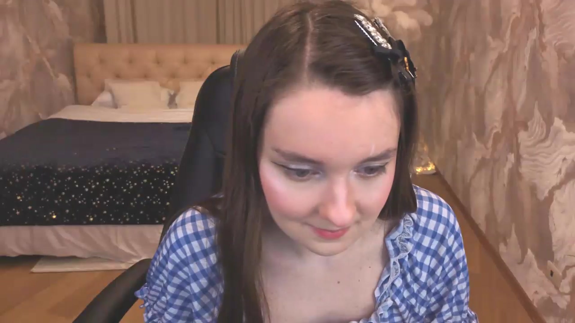 Gallery image thumbnail from Milim_Nava's myfreecams stream on, 09/08/2026, 18:59 image 6 of 20