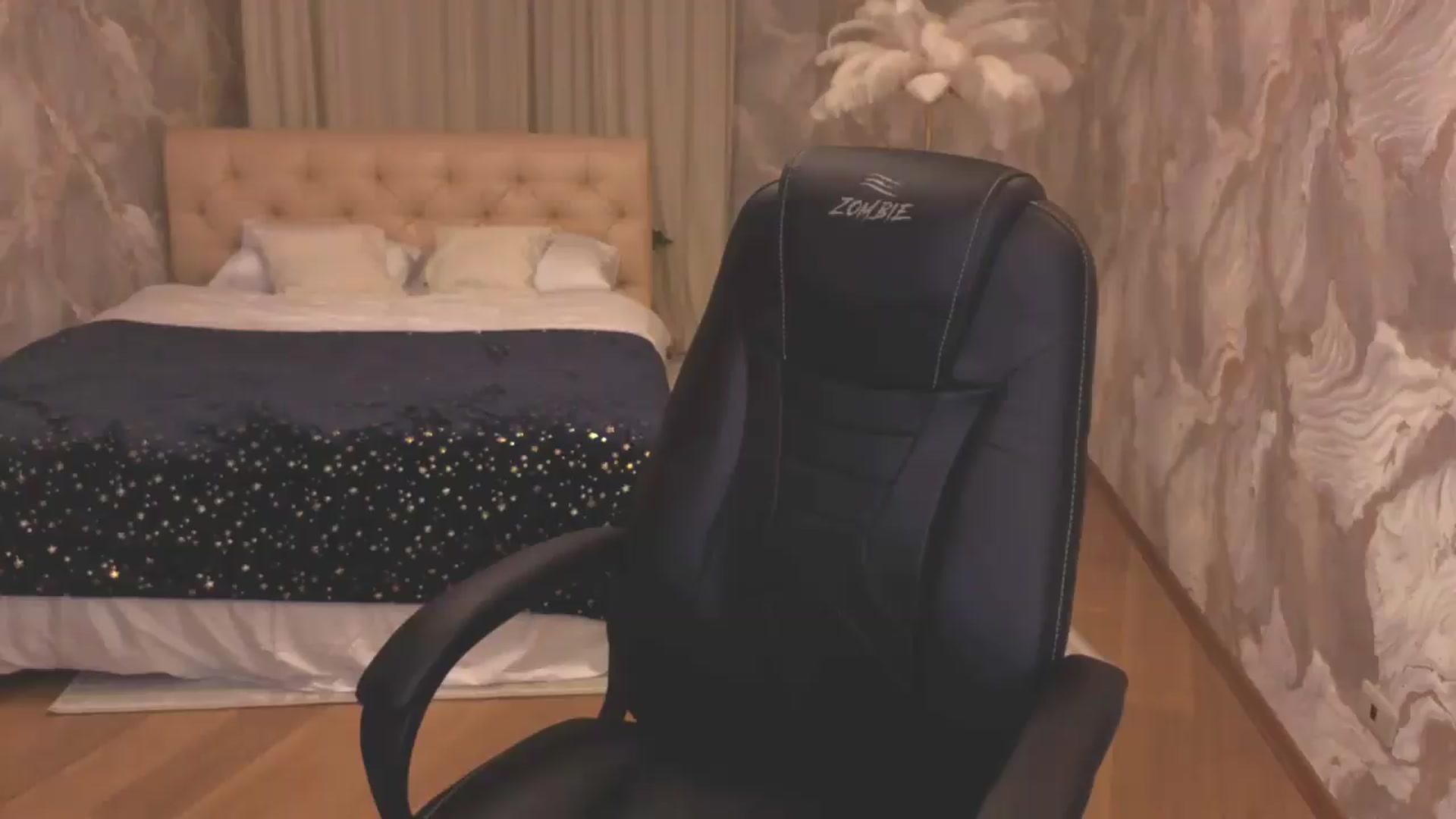 Gallery image thumbnail from Milim_Nava's myfreecams stream on, 09/08/2026, 23:47 image 6 of 20