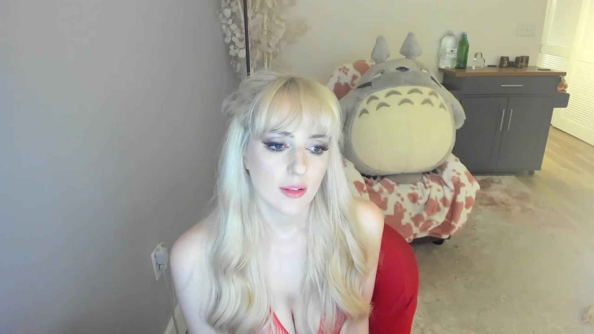 Gallery image thumbnail from MilkCuckDomme's myfreecams stream on, 06/15/2023, 12:42 image 1 of 20